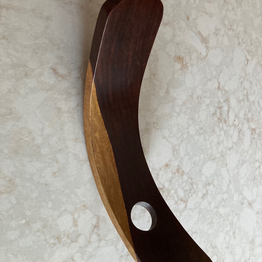 Wine bottle holder
